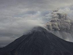 El Volcán de Colima ha registrado grandes exhalaciones en las últimas semanas. ESPECIAL / @webcamsdemexico