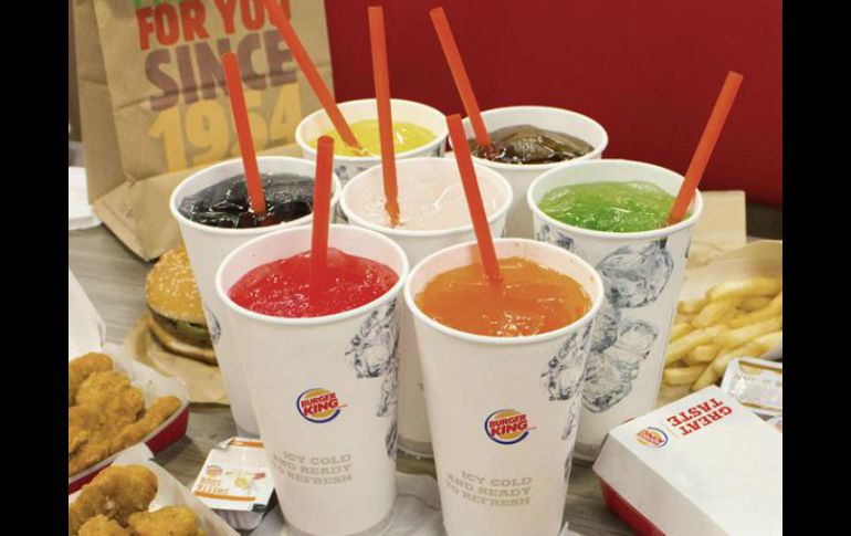 La compañía se preocupó por el alto consumo de bebidas azucaradas en niños y su repercusión en la obesidad. TWITTER / @BurgerKing