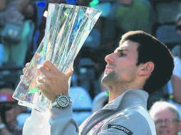 Novak Djokovic se coronó el año pasado tras vencer en la Final a Roger Federer. AFP / ARCHIVO