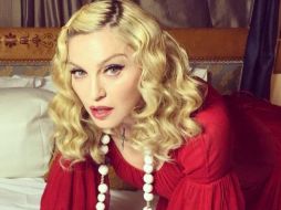 Madonna dice que se sentía insegura cuando su ex esposo, Guy Ritchie, dirigía a bellas actrices. TWITTER / @Madonna