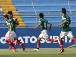 El Tri le ganaba hasta el minuto 85 a Costa Rica. EFE / STR