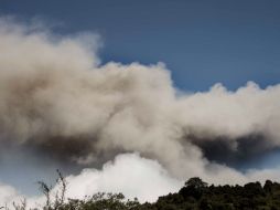 El Observatorio Vulcanológico y Sismológico de Costa Rica registra una nueva erupción durante la madrugada del viernes. AFP / E. Becerra