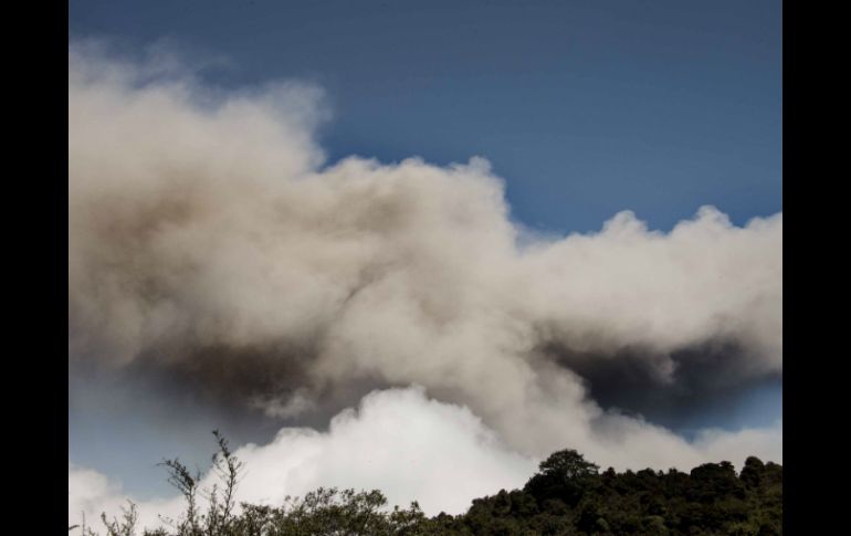 El Observatorio Vulcanológico y Sismológico de Costa Rica registra una nueva erupción durante la madrugada del viernes. AFP / E. Becerra