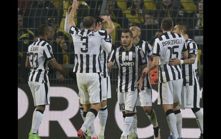 El Juventus se adelantó en el minuto 3, con un remate desde la distancia del argentino Carlos Tévez. AP / M. Meissner