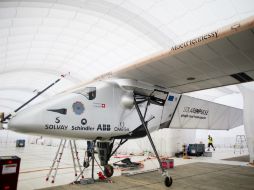 El equipo tespliega un hangar inflable debido a que Birmania carece de infraestructuras de calidad. AFP / Y. Aung