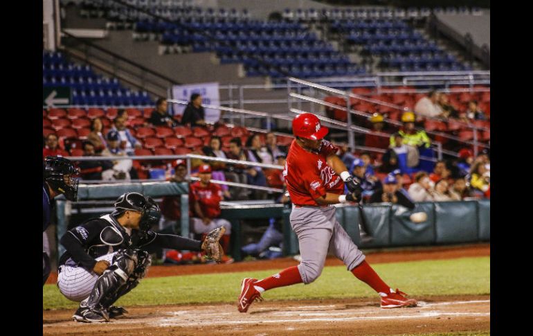 Diablos Rojos emparejó en la cuarta entrada un partido que perdía desde la primera. EL INFORMADOR / A. Hernández