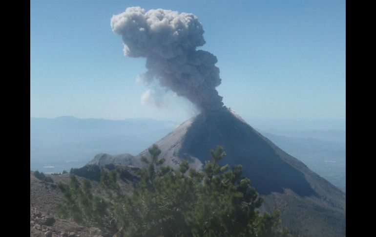 A las 08:04 horas fue la primera exhalación, mientras que el segundo evento fue reportado a las 10:50 horas (foto). TWITTER / @PCJalisco