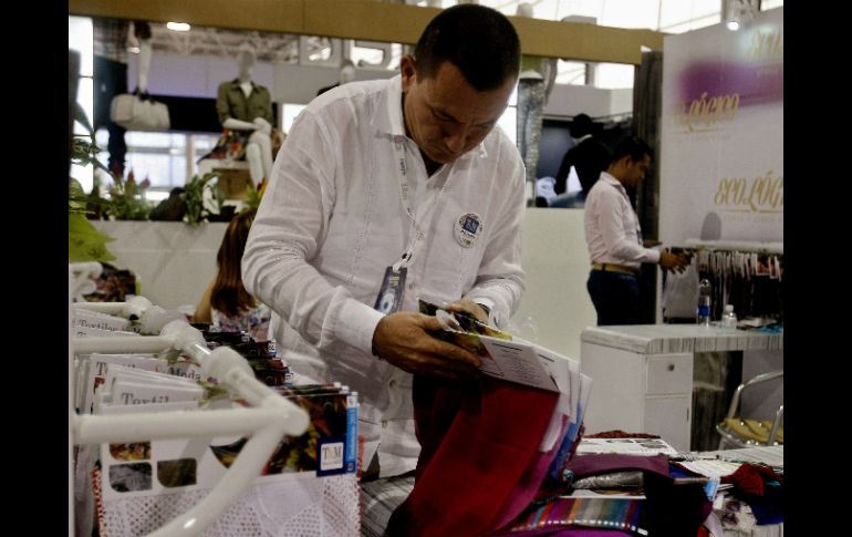 Actualmente la industria textil vestido registra medio millón de empleos y se espera duplicar esta cifra. EFE / ARCHIVO