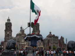 Los principales acceso al Zócalo se encuentran cerrados a la circulación debido al rodaje de la cinta. NTX / A. García