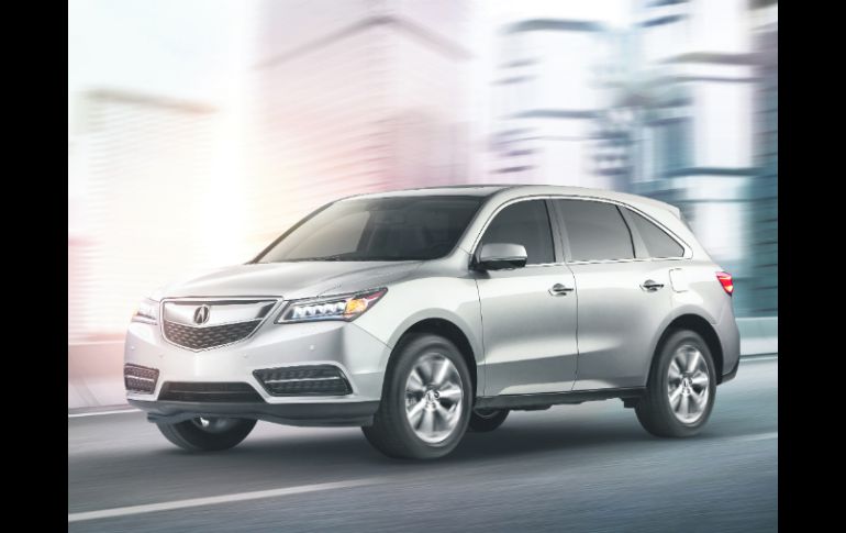 Al día. Más allá de un cambio sustancial en el diseño exterior, Acura apuesta por dotar de confort y tecnología a la MDX. ESPECIAL / Acura