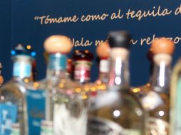 El tequila 100 por ciento de agave es apreciado y demandado por consumidores de 47 países. EL INFORMADOR / ARCHIVO