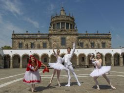 El cuento de hadas cuenta con 50 bailarines y narra la historia de la princesa 'Aurora' y el principe 'Desiré'. EL INFORMADOR / F. Atilano