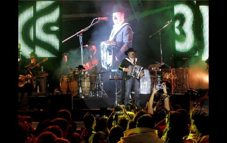 Intocable se presentó la noche del jueves en la Feria de Puebla. NTX / C. Pacheco