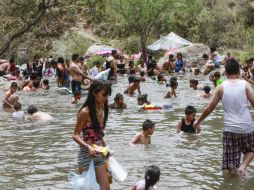 Cientos de mexicanos disfrutan del periodo vacacional que inició el 30 de marzo y culmina el 12 de abril. EL INFORMADOR / A. García