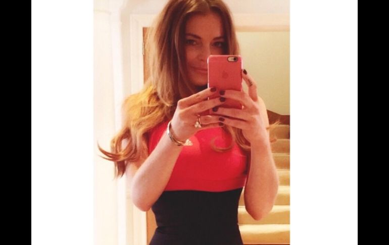 En la imagen se puede observar su acentuada cintura. INSTAGRAM / lindsaylohan