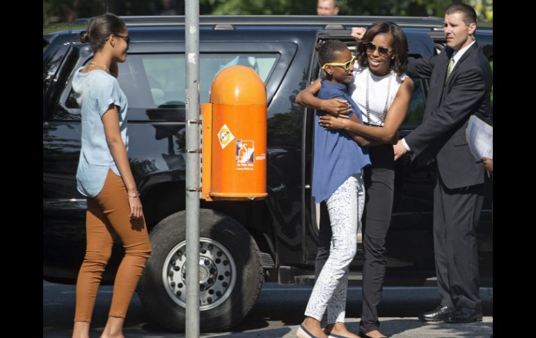 El presidente, su esposa, Michelle, y sus hijas Sasha y Malia, asistieron a la iglesia bautista. EFE / ARCHIVO