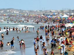 Piden a bañistas tomar precauciones, ya que las playas son tan seguras como uno quiere. NTX / ARCHIVO