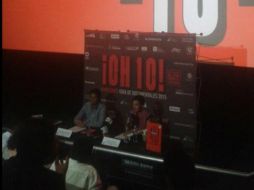 Garbiñe Ortega (der.) y Eduardo Mestre, fundador de Siete Misterios, durante la rueda de prensa inaugural en Cinépolis Centro Magno. TWITTER / @Ambulante