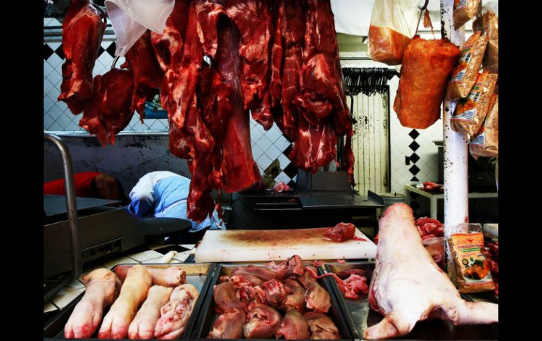 En México no se reporta si la carne está congelada, refrigerada o picada, y se vende como carne fresca cuando no lo es. EL INFORMADOR / ARCHIVO