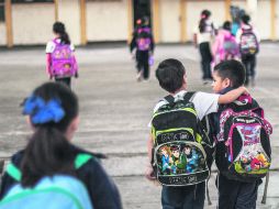 Mañana volverán a clases varios millones de niños desesperados y a sus oficinas otros tantos de resignados padres (o solteros). ESPECIAL /