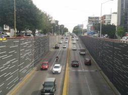 En López Mateos también se registró carga vehicular por las obras que están en proceso. TWITTER / @PoliVialJal