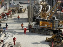 Los transportistas que trabajaron en las obras de la Línea 3 informan que son cerca de 200 camioneros afectados. EL INFORMADOR / ARCHIVO