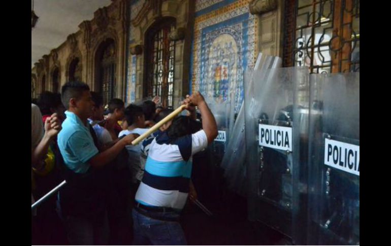 El gobierno del Distrito Federal destaca que se mantendrá en contacto con los inconformes para privilegiar el diálogo. TWITTER / @SSP_CDMX