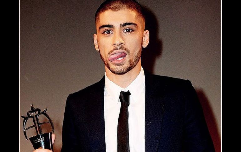 Malik luce un nuevo estilo, con un corte de pelo, y un nuevo piercing en la nariz. INSTAGRAM / zaynmalik