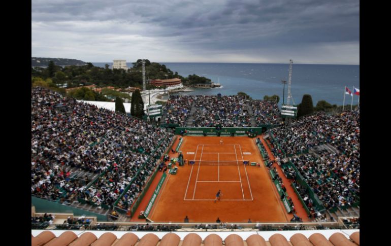 El juego se detuvo tras una hora y 27 minutos. AFP / V. Hache