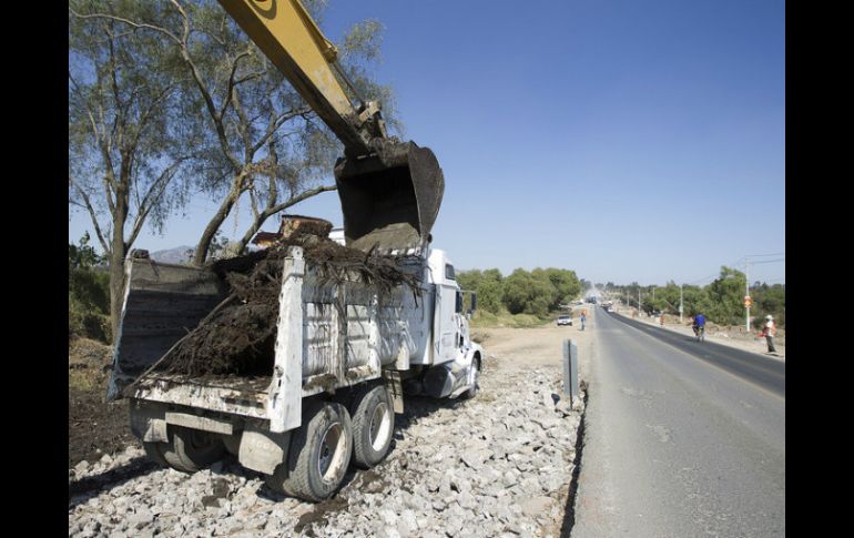 Héctor Robles reconoce que las obras faltantes en la vía no se llevarán a cabo en su administración y quedarán para la entrante. EL INFORMADOR / ARCHIVO