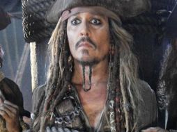 Johnny Depp está de regreso como el Capitán Jack Sparrow en la nueva entrega de 'Piratas del Caribe'. TWITTER / @BRUCKHEIMERJB