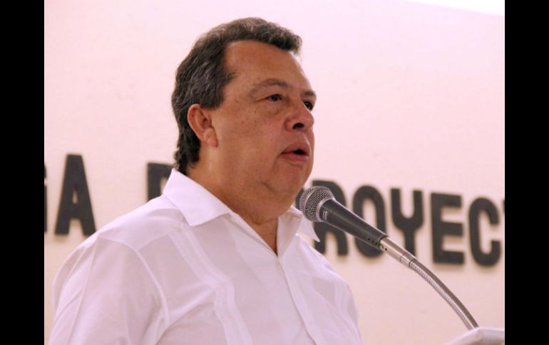 Ángel Heladio Aguirre solicitó licencia del gobierno de Guerrero en octubre del 2014 para facilitar la investigación en el caso Iguala. EFE / ARCHIVO