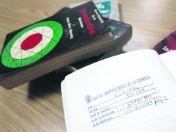 El robo de libros reduce las colecciones de las bibliotecas públicas operadas por el Gobierno del Estado y la UdeG.  /