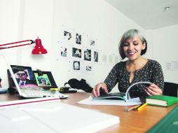 Artes y quiromancia combina la artista plástica Isa Carrillo para dar forma a su trabajo: 'Mano izquierda'. EL INFORMADOR / E. Barrera