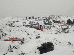 La avalancha desatada por el sismo arrasó un campamento base de alpinistas, donde murieron 18 personas. AP / A. Afif