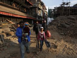 El terremoto de ayer es el sismo de mayor intensidad en casi 80 años en el país. AP / M. Swarup