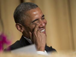 Barack Obama fue sarcástico y llenó de humor la velada. AP / E. Vucci