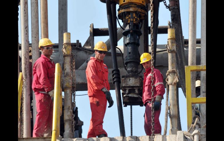 A pesar del peso que se ha dado a la caída del mercado petrolero, se perciben aspectos que podrían contrarrestar su efecto. NTX / ARCHIVO