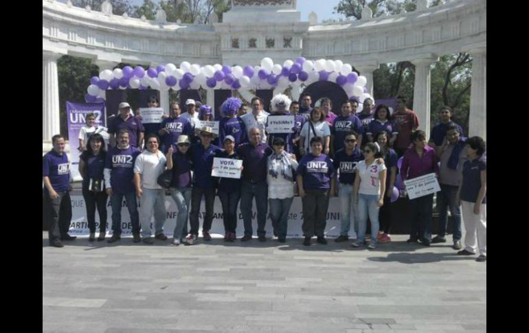 El Instituto organizó evento en Hemiciclo a Juárez para promocionar el voto. TWITTER / @i_e_d_f