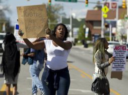 Los manifestantes pidieron justicia para Freddie Gray, fallecido mientras estuvo en custodia de agentes del orden. AP / J. Magana