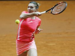 Simona Halep aprovechó la derrota de MaSha en Stuttgart. AP / ARCHIVO