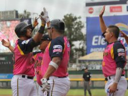 Como escoltas de Rieleros aparecen Vaqueros Laguna, Diablos Rojos del México y Monclova. TWITTER / @RIELEROSdeAgs