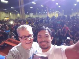 El entrenador de Pacquiao, Freddie Roach aseguró que presentarán una gran estrategia ante el estadounidense en la 'pelea del siglo'. TWITTER / @MannyPacquiao