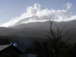 El fenómeno podría afectar a las zonas aledañas al volcán, ubicadas al límite de Puerto Varas y Puerto Montt. EFE / M. Ruíz