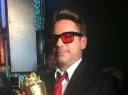 Robert Downey Jr. tras recibir el premio Generación en la ceremonia de The MTV Movie Awards. TWITTER / @RobertDowneyJr