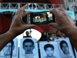 Piden la aparición con vida de los estudiantes. AP / ARCHIVO