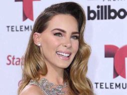 A juzgar por las imágenes y el video, la cantante ''robó'' más de una mirada en la alfombra roja. INSTAGRAM / belindapop