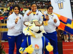 Lanzadoras de disco. El atletismo fue la disciplina que más medallas le dio a los Tigres. TWITTER / @UniversiadaMX