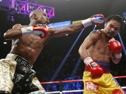 Manny Pacquiao perdió la 'Pelea del Siglo' ante Floyd Mayweather por decisión unánime. AP / ARCHIVO