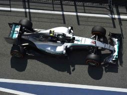 Nico Rosberg durante la primera práctica libre en Barcelona. AFP / L. Gene